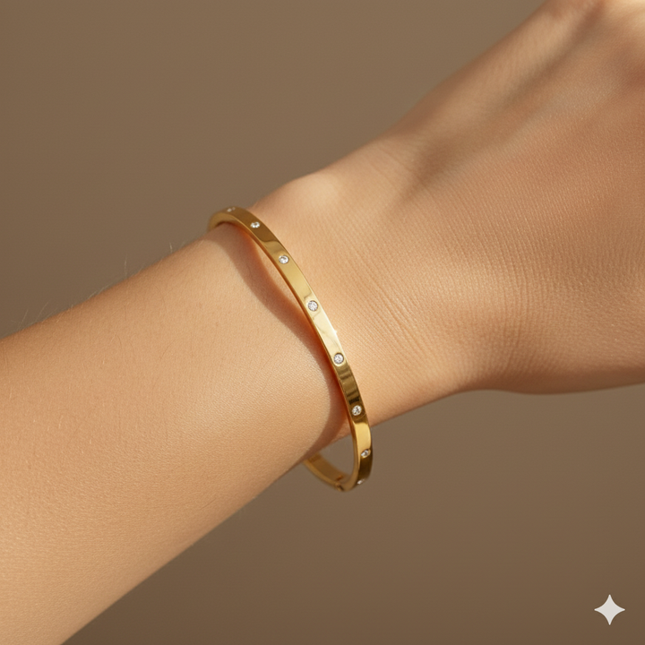 Lovely - Gold Bracelet