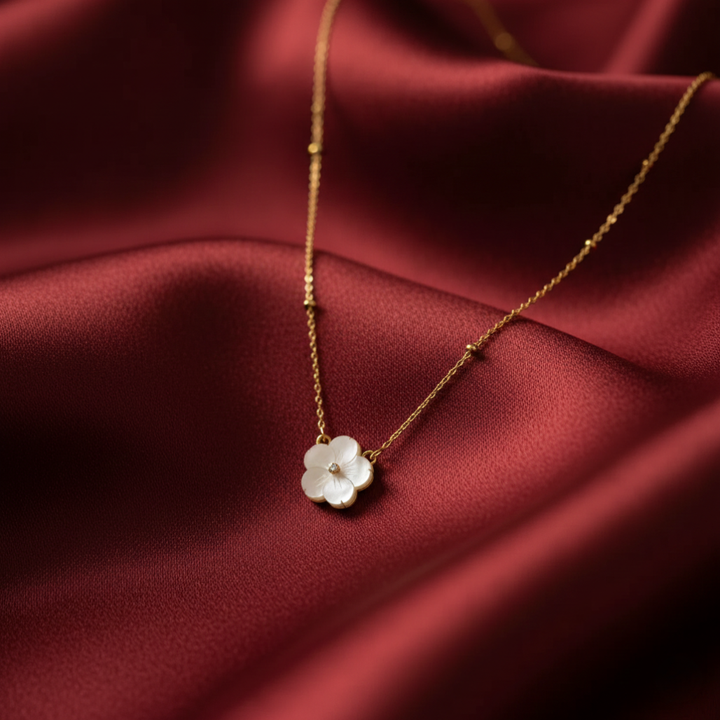 Greatness Blossom Flower Necklace