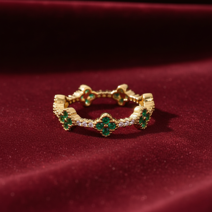 Lucky - Clover Crystal Ring